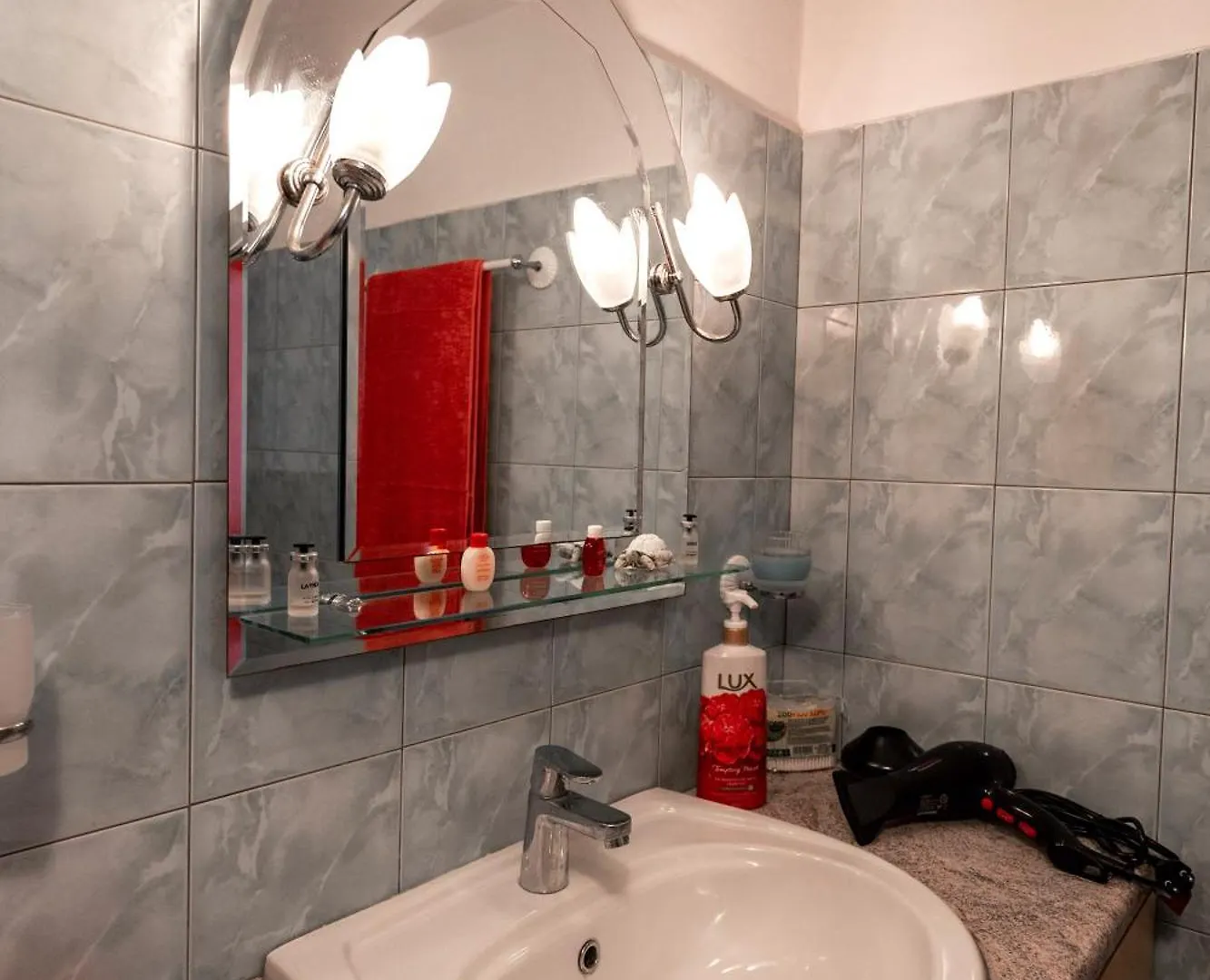 Thimios Rooms 2 Sarande 0*,  Albania