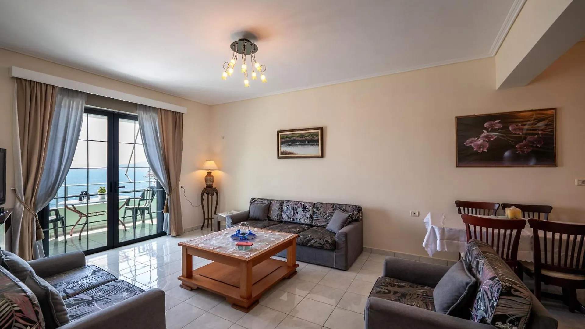 Apartment Thimios Rooms 2 Sarande