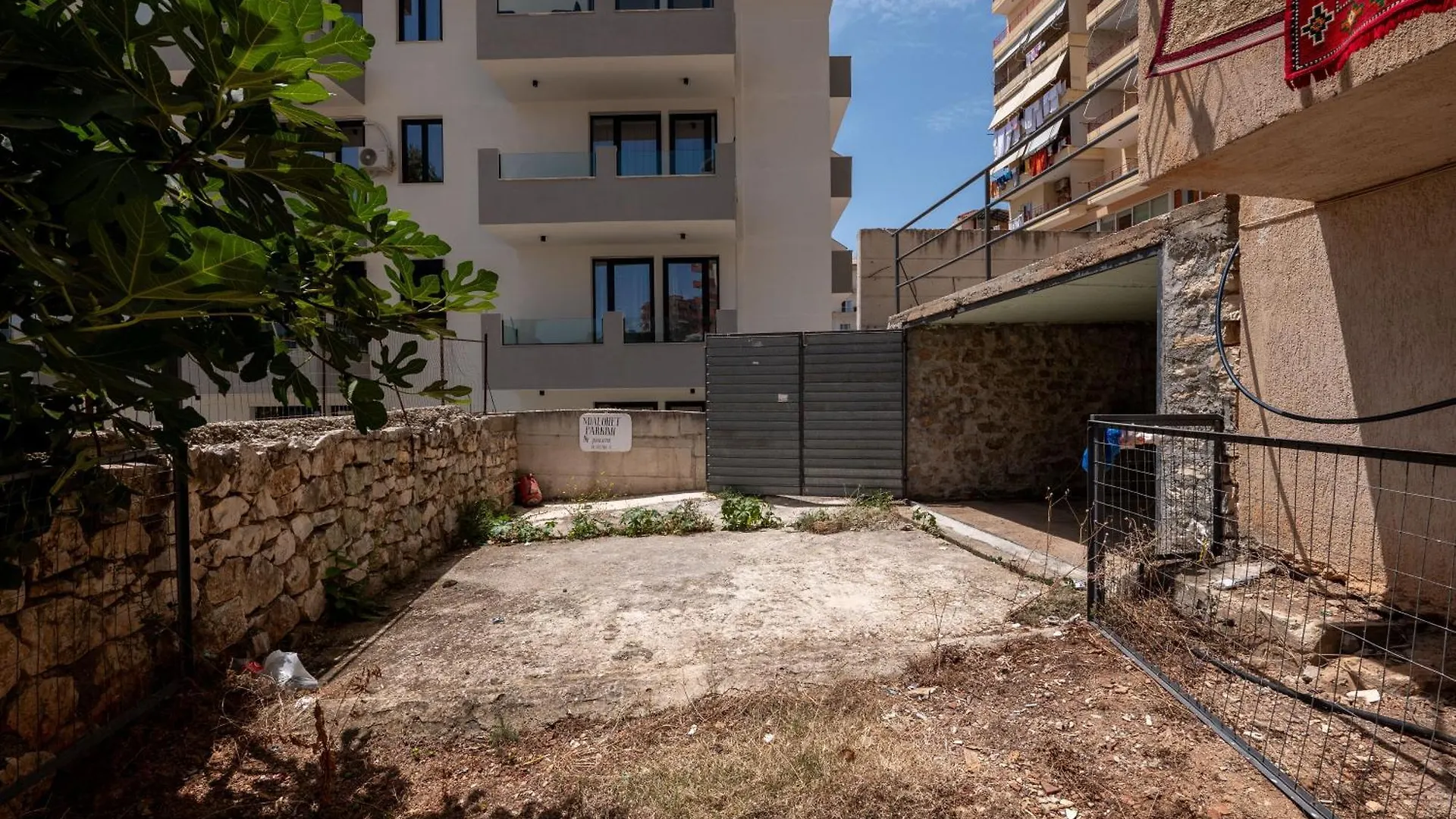 Thimios Rooms 2 Sarande Albania