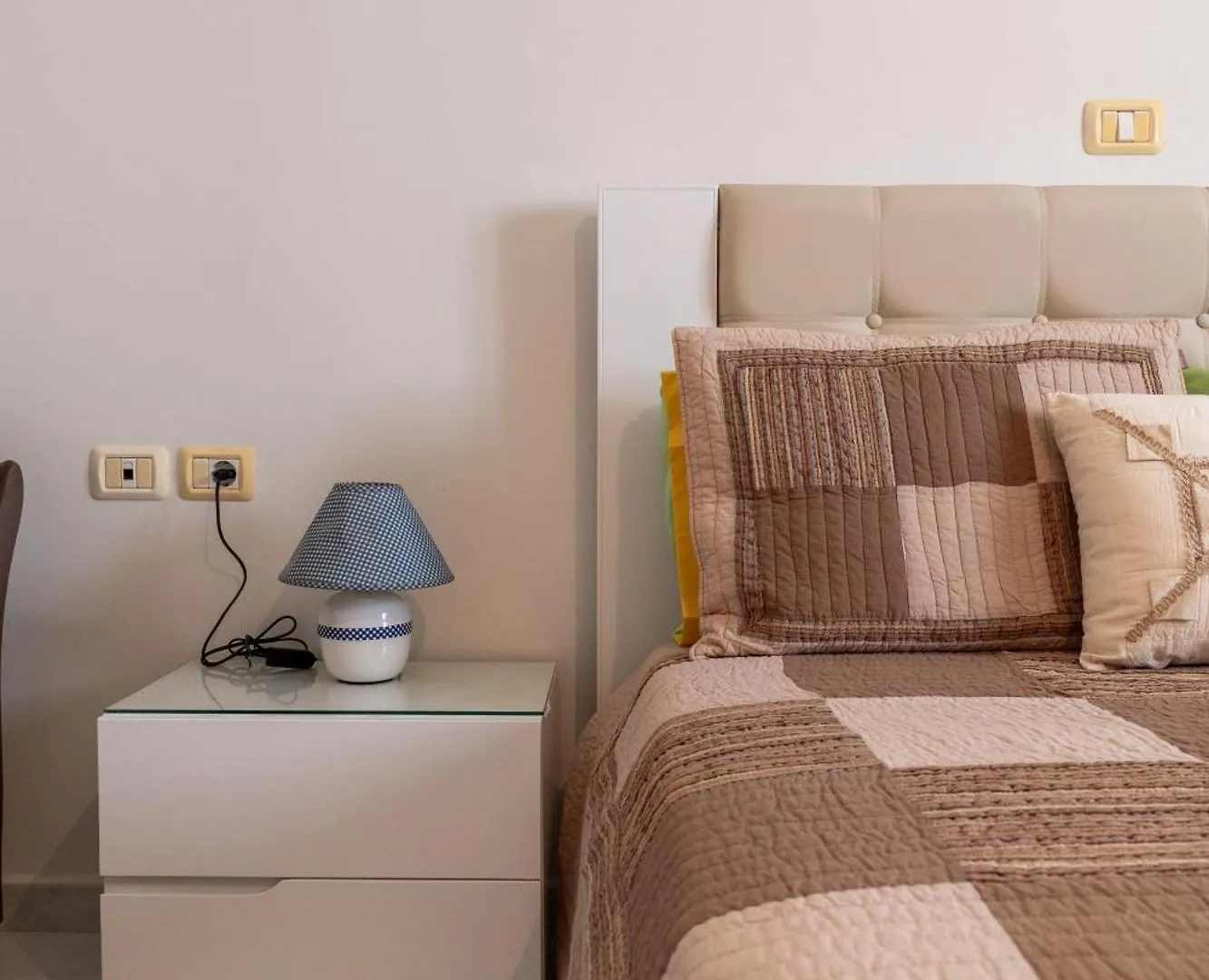 Thimios Rooms 2 Sarande