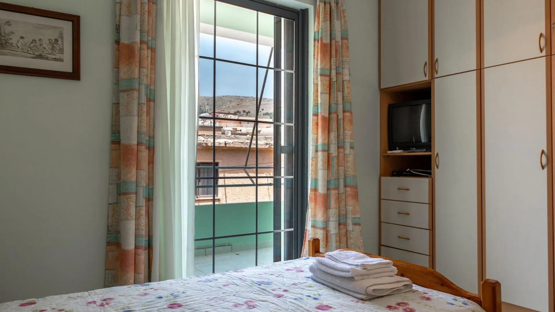 Thimios Rooms 2 Sarande 0*,